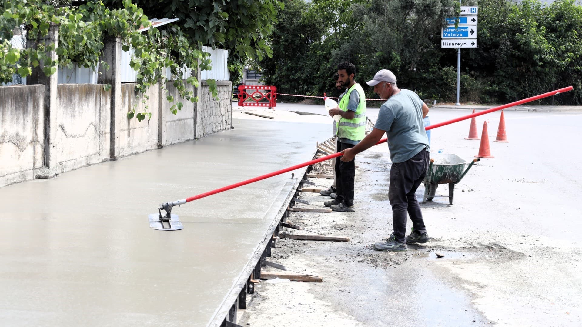 Gölcük'te Çiftlik Mahallesi'nin çehresi değişiyor