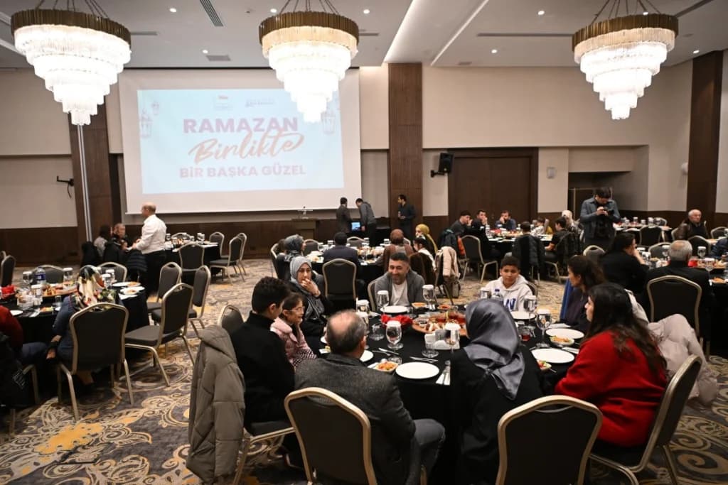 Kartepe'de şehit aileleri ve gazilerle iftar buluşması