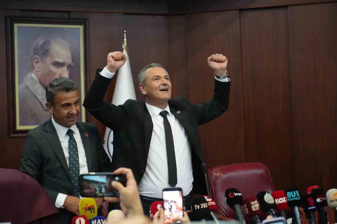 İzmit Belediyesi Başkan Vekili Lütfü Obuz oldu