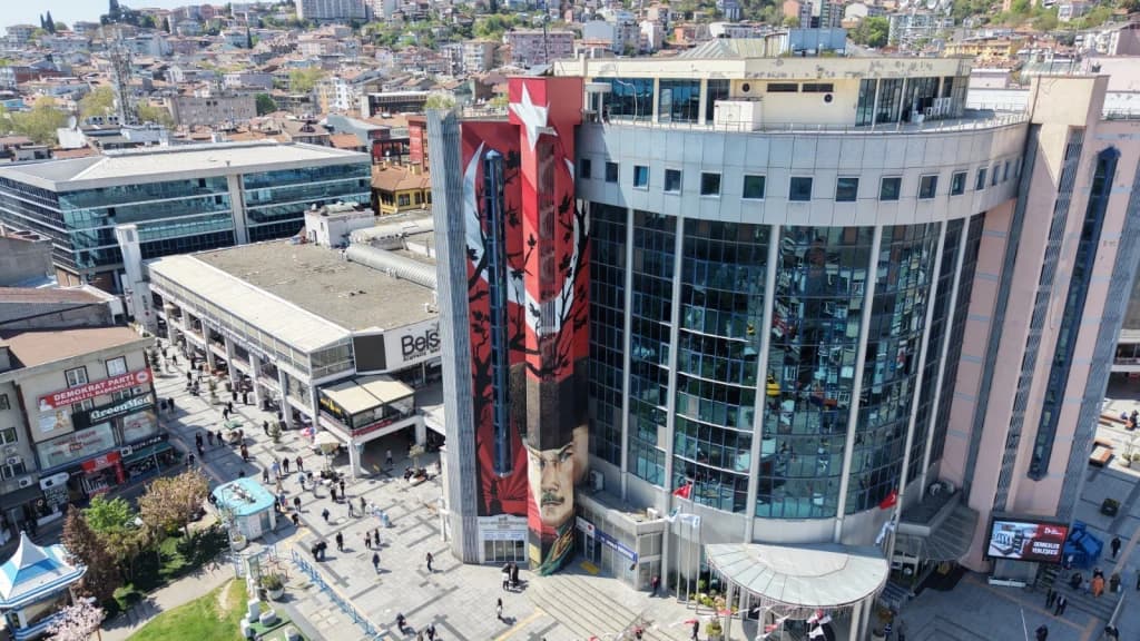 İzmit'te 100. Yıl Graffitisi Yeniden Canlandı