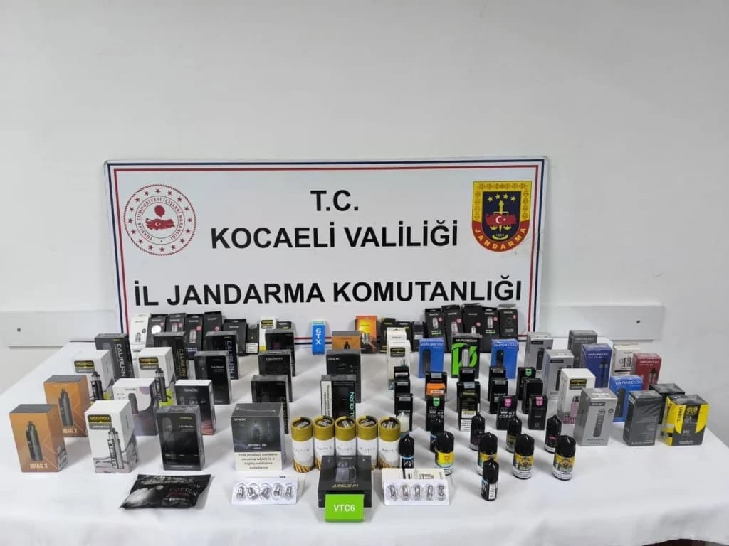 Kocaeli'de kaçak elektronik sigara operasyonu!