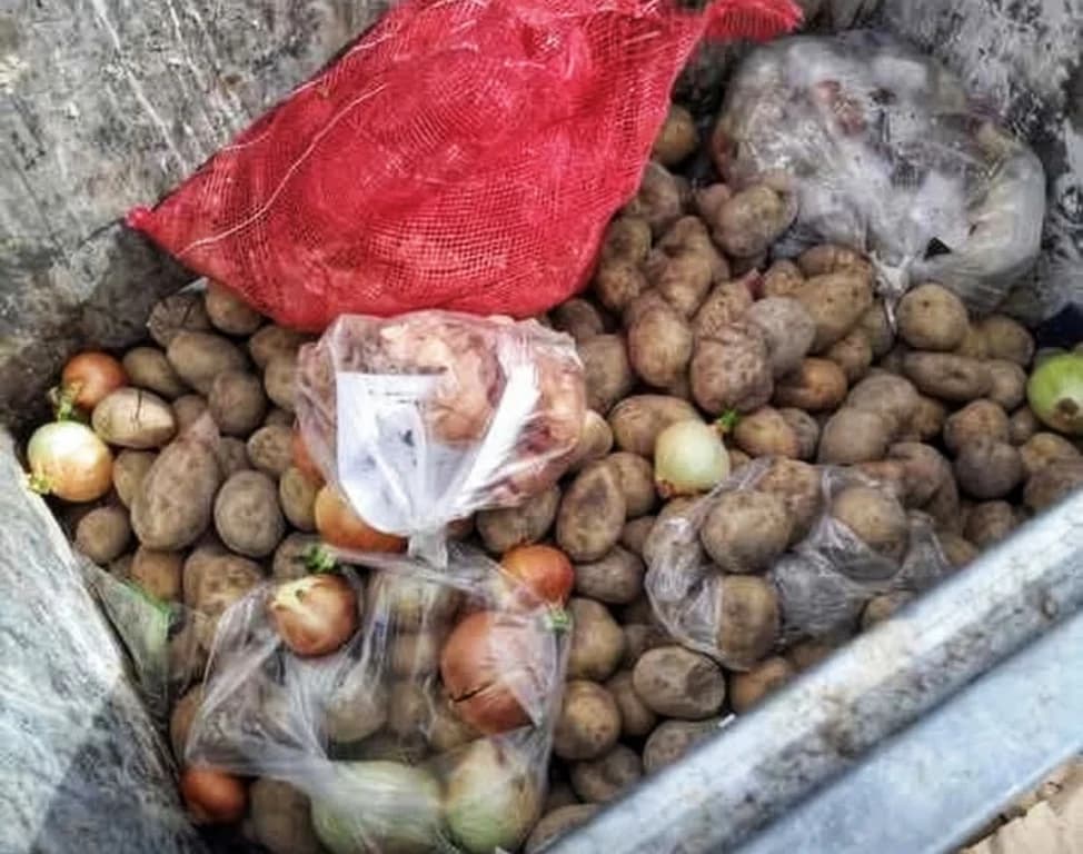 Körfez'de marketin gıda israfı tepki çekti