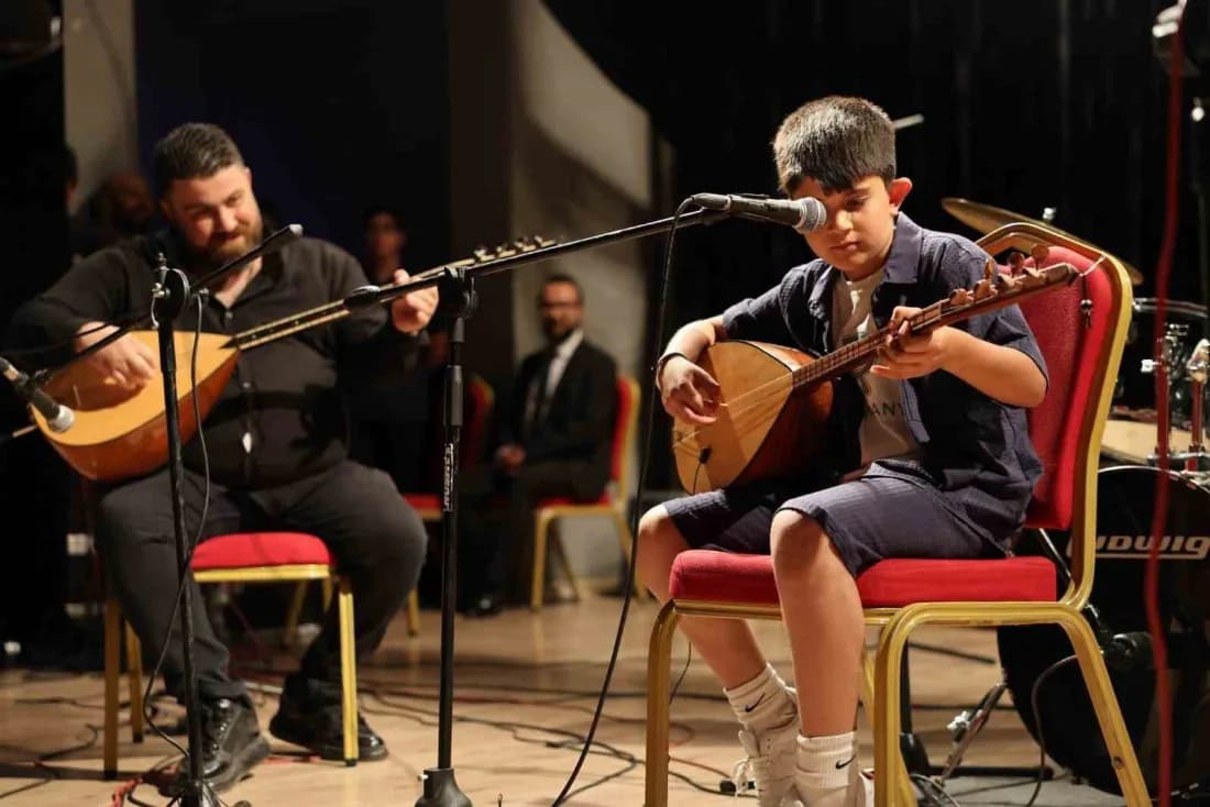 Körfez’de sanat merkezi kursiyerlerinden yıl sonu konseri