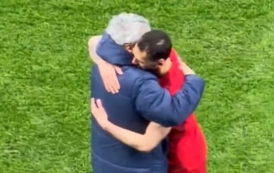 Lucescu'nun Çalhanoğlu'na vedası sosyal medyayı salladı