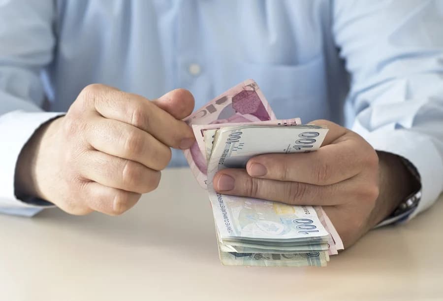 Memurlara yılda iki ikramiye teklifi Meclis'te