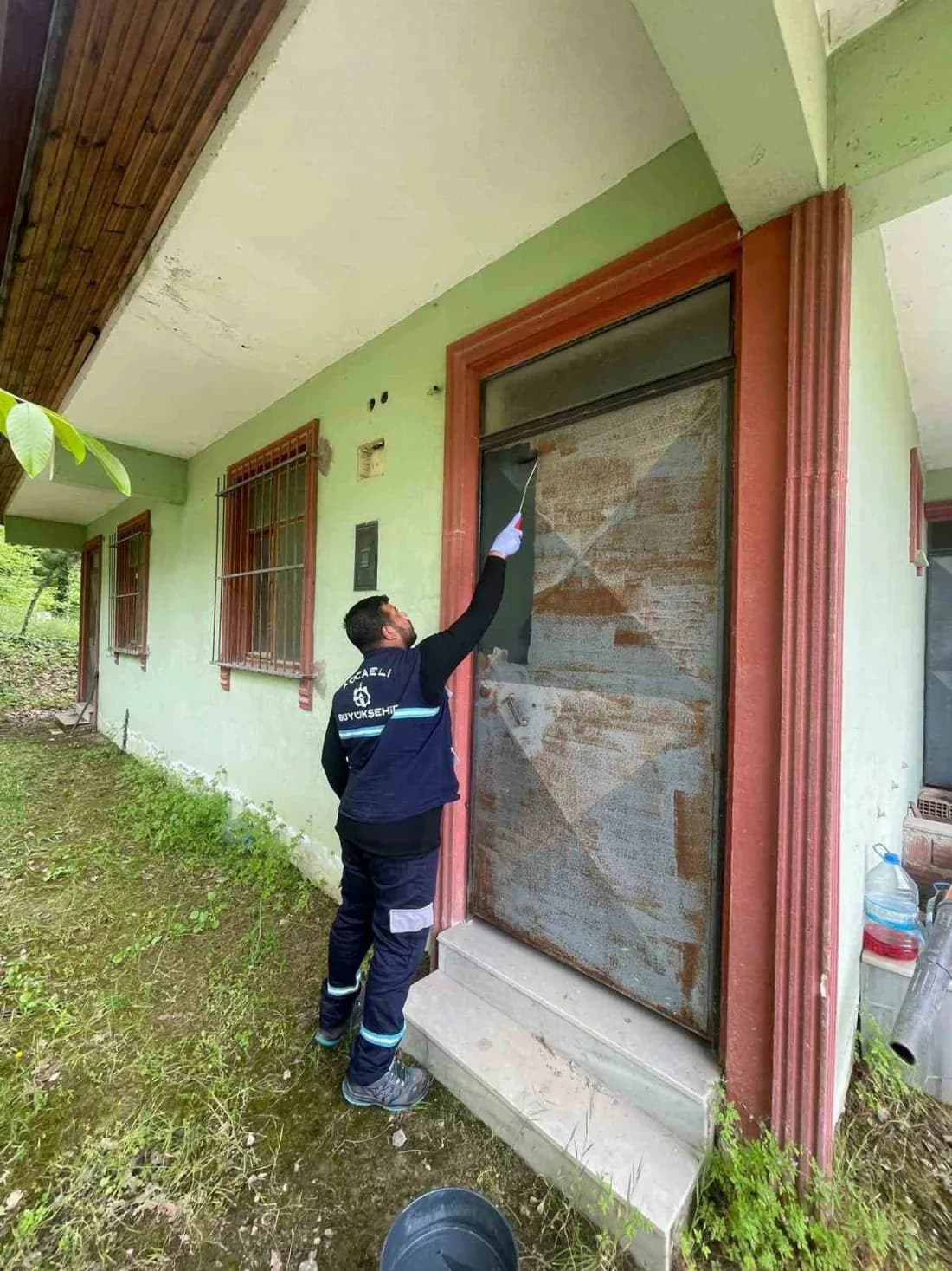 Mezarlıklarda erişim ve güvenlik artırılıyor