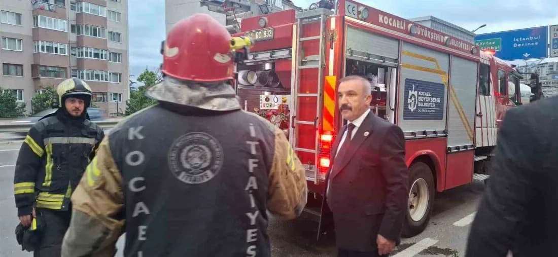 MHP Dilovası Teşkilatı üyelerini taşıyan otobüste yangın çıktı