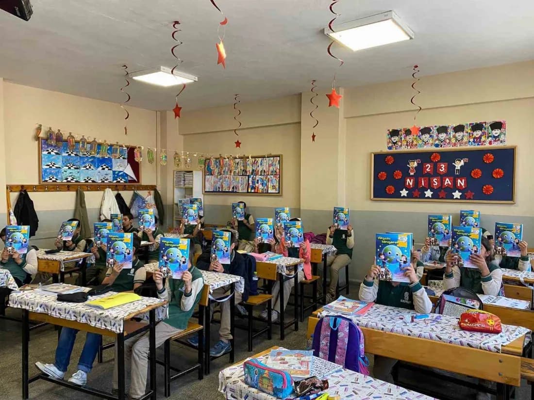Miniklere çevre ve geri dönüşüm dersi