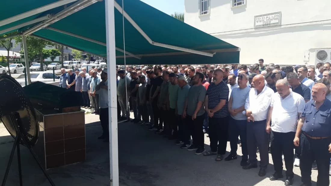 SMA hastası çocuğunun cihazını kapatan baba intihar etti