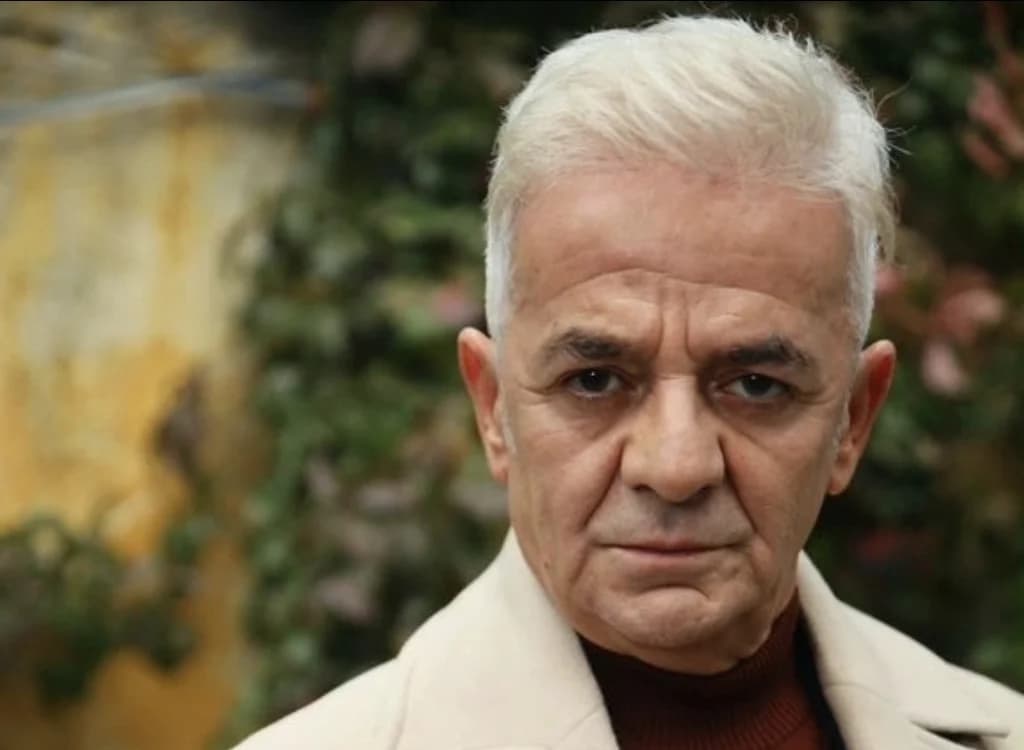 Zafer Algöz'den sosyal medya düzenlemesi çağrısı: Kimlikle girilsin